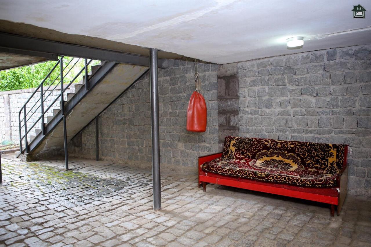 Guest House In Giumri Zewnętrze zdjęcie