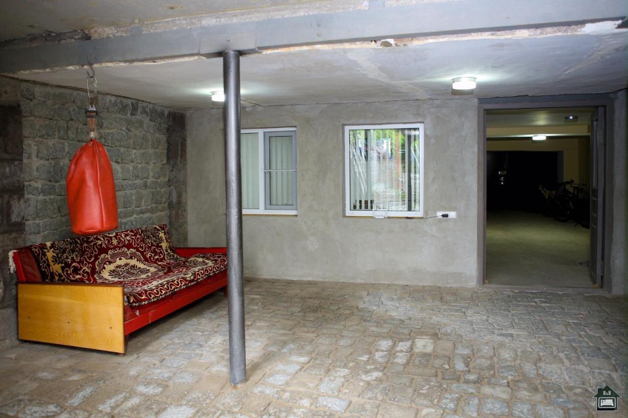 Guest House In Giumri Zewnętrze zdjęcie