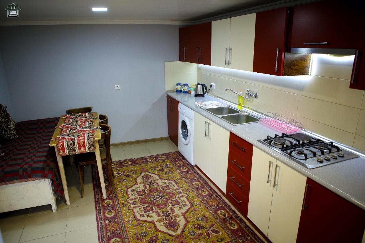 Guest House In Giumri Zewnętrze zdjęcie